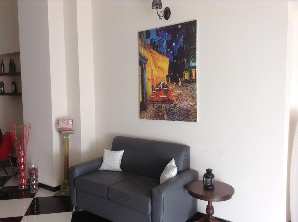 Columbia Hotel 2*