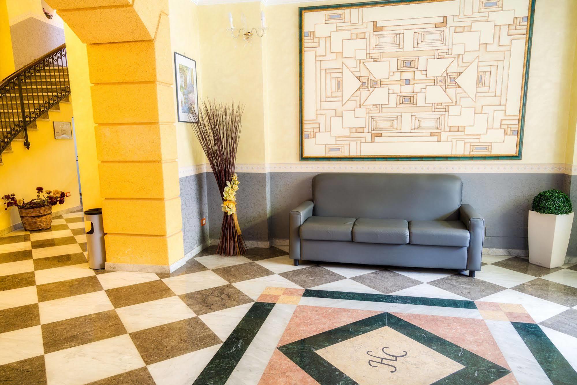Columbia Hotel Palermo