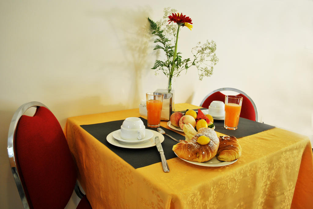 Columbia Hotel Palermo
